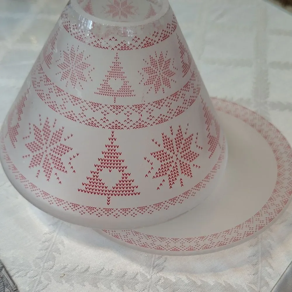 Festive Red and White Glass Shade with Plate. Y1